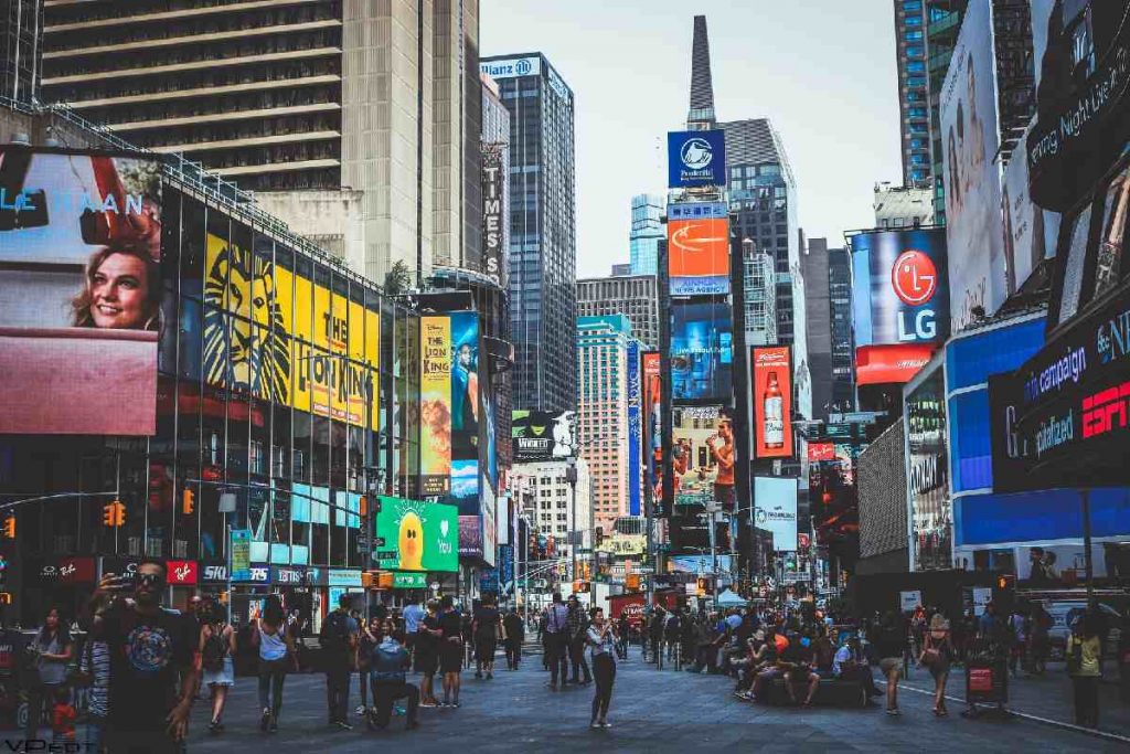 Local Southern California Companies that Get Billboard Marketing