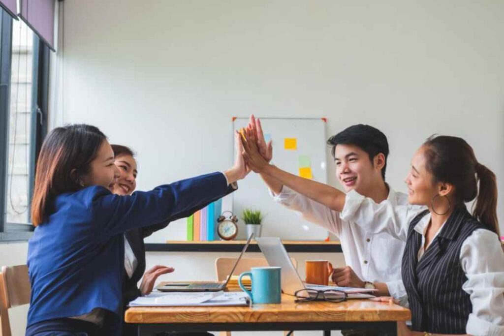 Unique Ways to Inspire and Motivate Your Staff Motivate Your Staff (1)