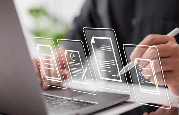 Contract Lifecycle Management ( CLM )