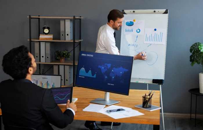 Scaling Operations_ A Complete Guide to Growing Your Business Efficiently
